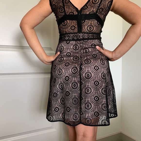 Zara black lace dress - Picture 3 of 5